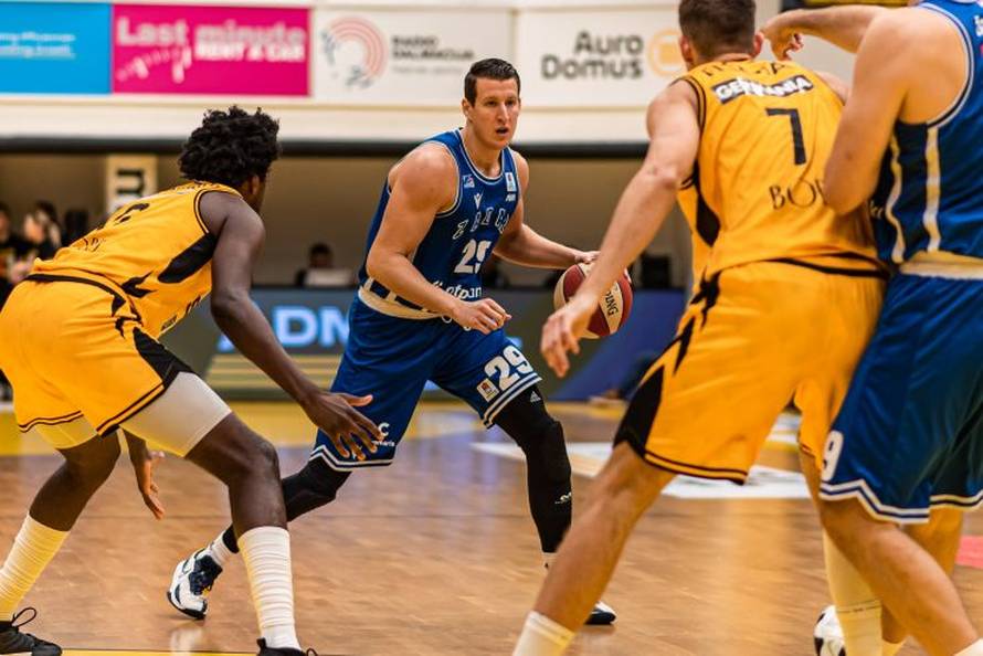 Zadar je na pogon fantastičnog Luke Božića protutnjao Gripama