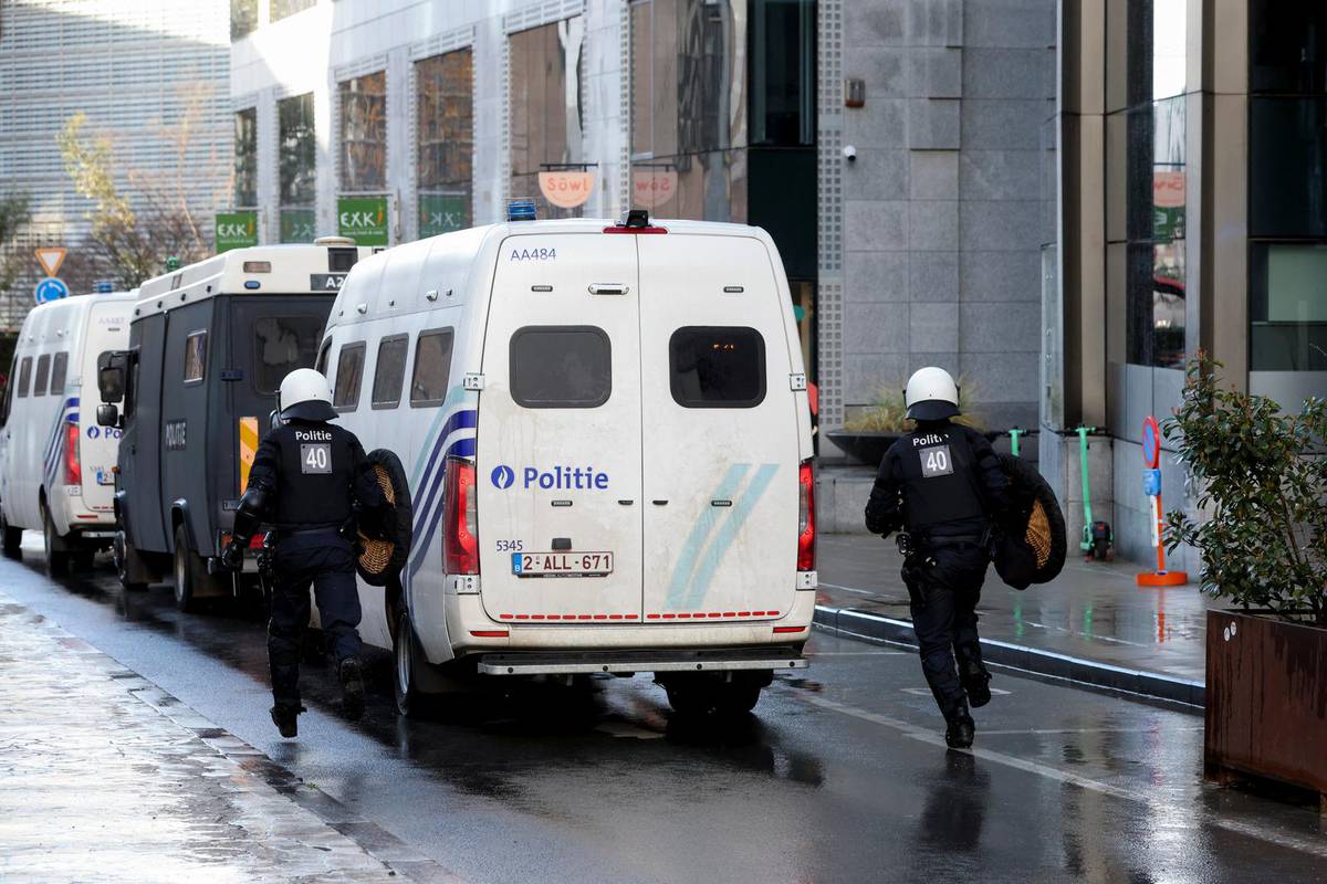 Hakirali dilere: Velika akcija u sedam europskih zemalja, samo u Belgiji uhitili su oko 30 ljudi