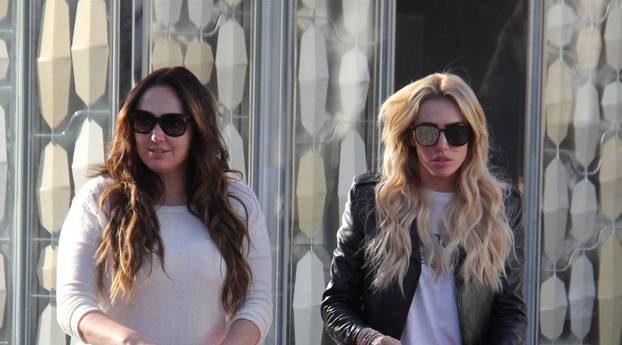 Petra and Tamara Ecclestone take their daughters Christmas shopping