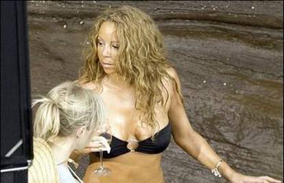 Mariah Carey u bikiniju pokazala svoju novu figuru