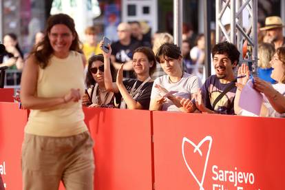 FOTO Četvrti dan Sarajevo Film Festivala: Evo koje su zvijezde sve prošetale crvenim tepihom