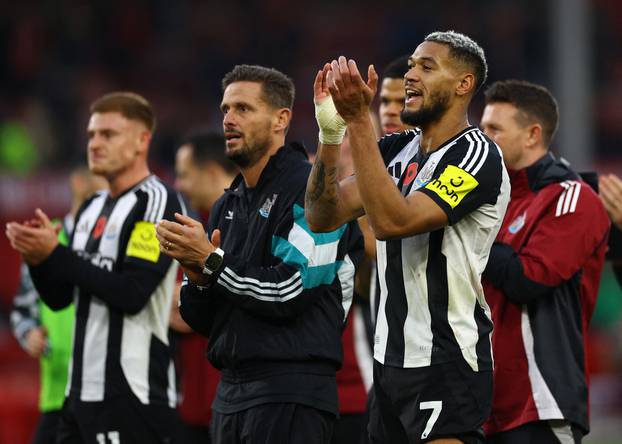 Premier League - Nottingham Forest v Newcastle United