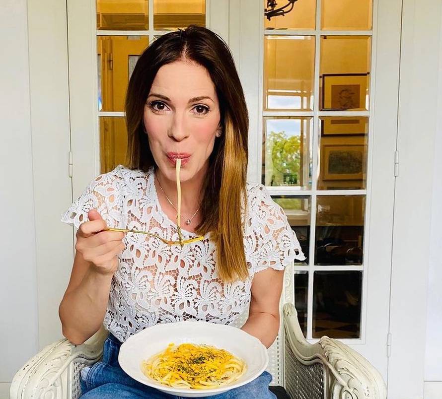 Bojana Gregorić iskreno opisala borbu s korona virusom: 'Zbog kašlja nismo spavali, gušili se'