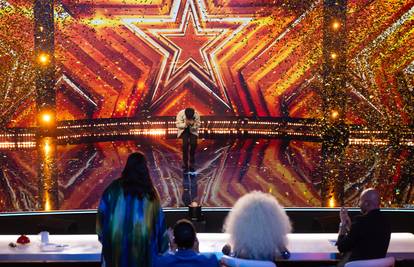 Filipinac Nicolas Ypil pjesmom oduševio žiri, vidno ganuta Martina stisla je zlatni gumb