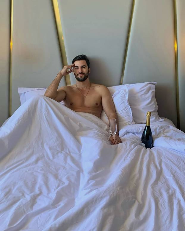 FOTO Deanu Peliću tepaju da je 'šaptač ženama': U 'Braku na prvu' daje savjete o ljubavi