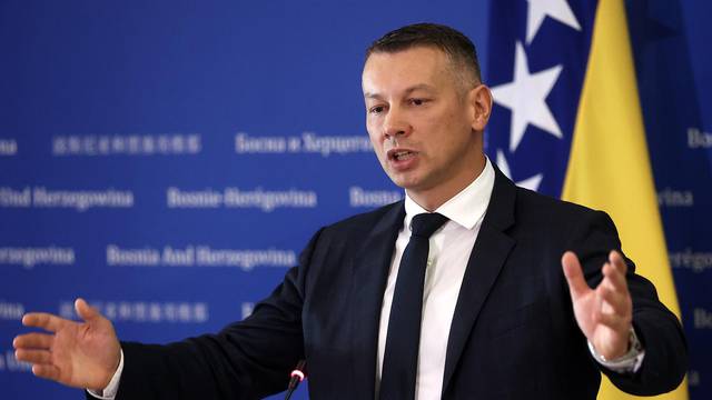 Sarajevo: Izvanredna konferencija za medije ministra sigurnosti BiH Nenada Nešića