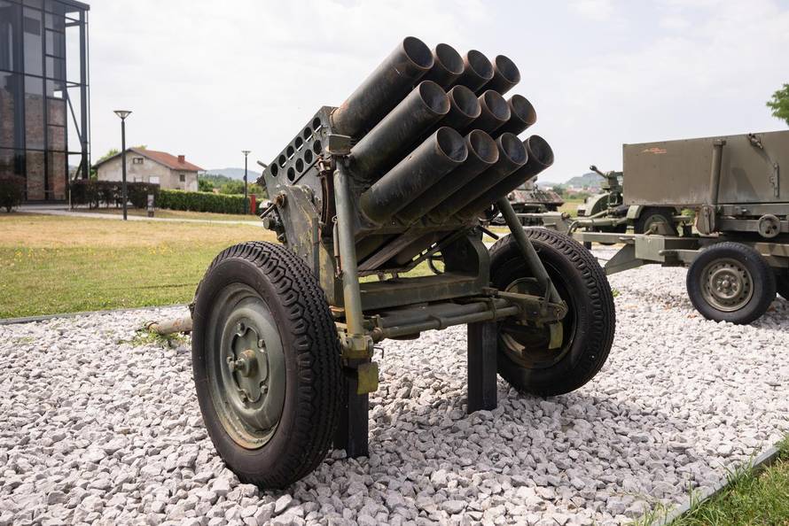 Turanj: Muzej Domovinskog rata Karlovac – Turanj povijesni je muzej o nastanku suvremene Republike Hrvatske i borbi za neovisnost u Domovinskom ratu