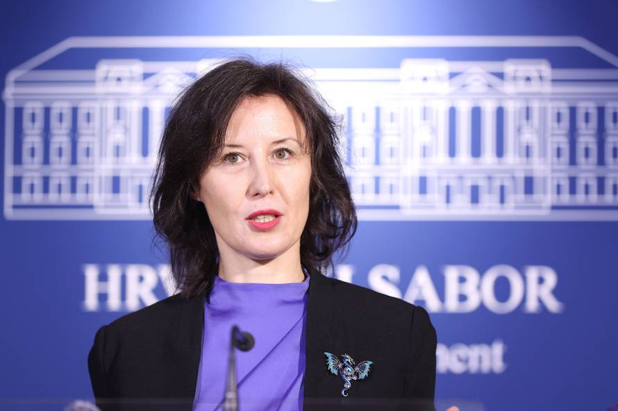 Zagreb: Anka Mrak Taritaš i Dalija Orešković traže ocjenu ustavnosti odluke Ustavnog suda od 6. prosinca o produljenju mandata za 10 ustavnih sudaca 