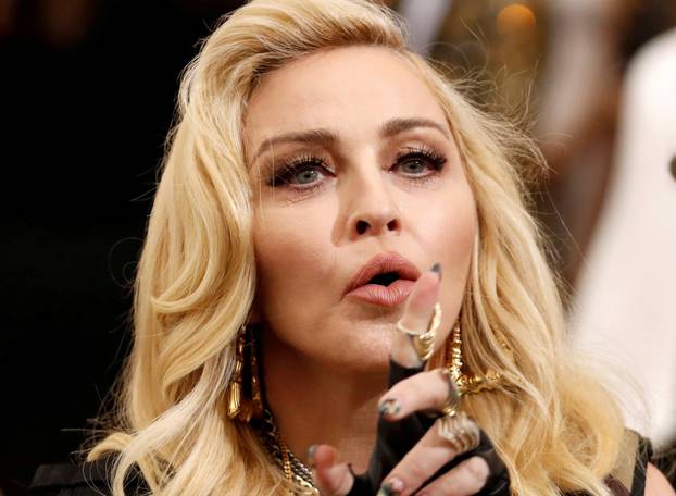 FILE PHOTO: FILE PHOTO: Singer Madonna arrives at the Metropolitan Museum of Art