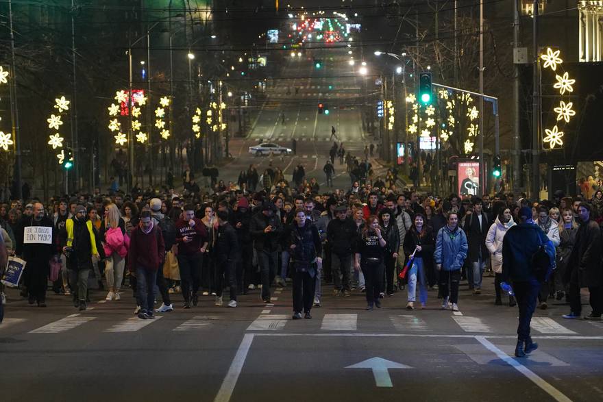 Prosvjednici u Beogradu objasnili su zašto su izašli na ulice: ‘Država je protiv svog naroda’