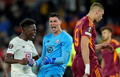 VIDEO Neviđene scene u Rimu: Domaći triput pucali penal, sva tri puta im golman obranio!