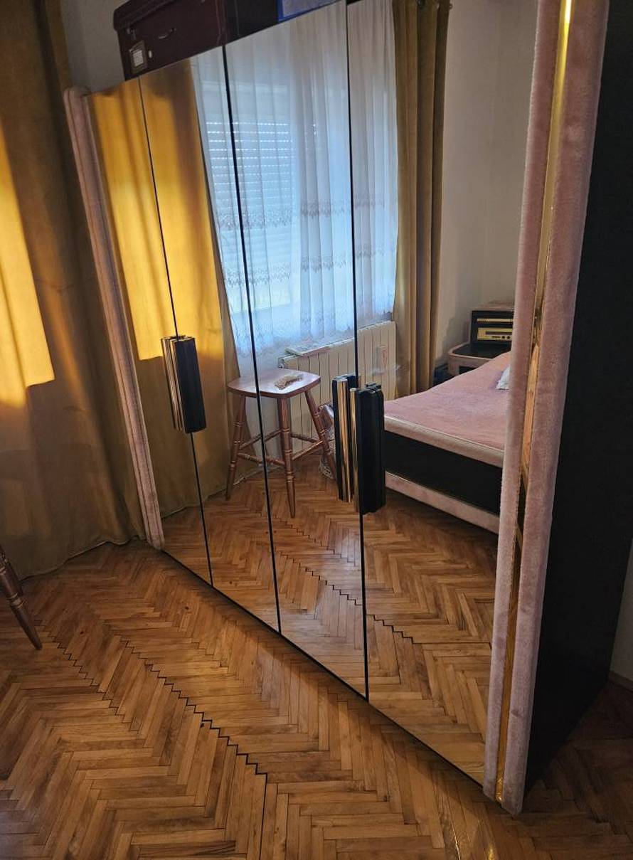 Slavonac prodaje krevet, oglas postao hit! Sve daje za 2000 €. 'Jesu to mikrovalne sa strane?'