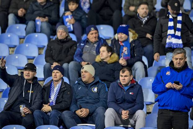 Zagreb: Zagrijavanje igrača uoči početka utakmice GNK Dinamo - Celta Vigo