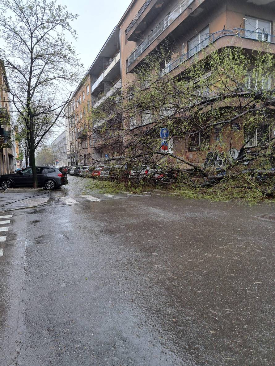 Evo koliko su vatrogasci imali intervencija zbog oluje