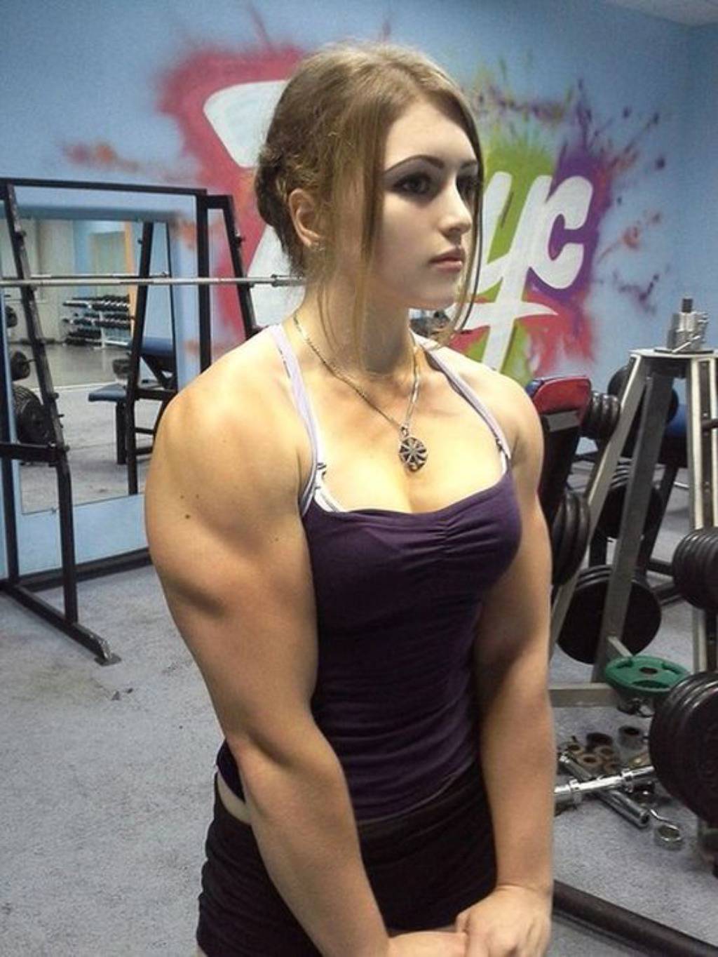 http://www.girlswithmuscle.com/