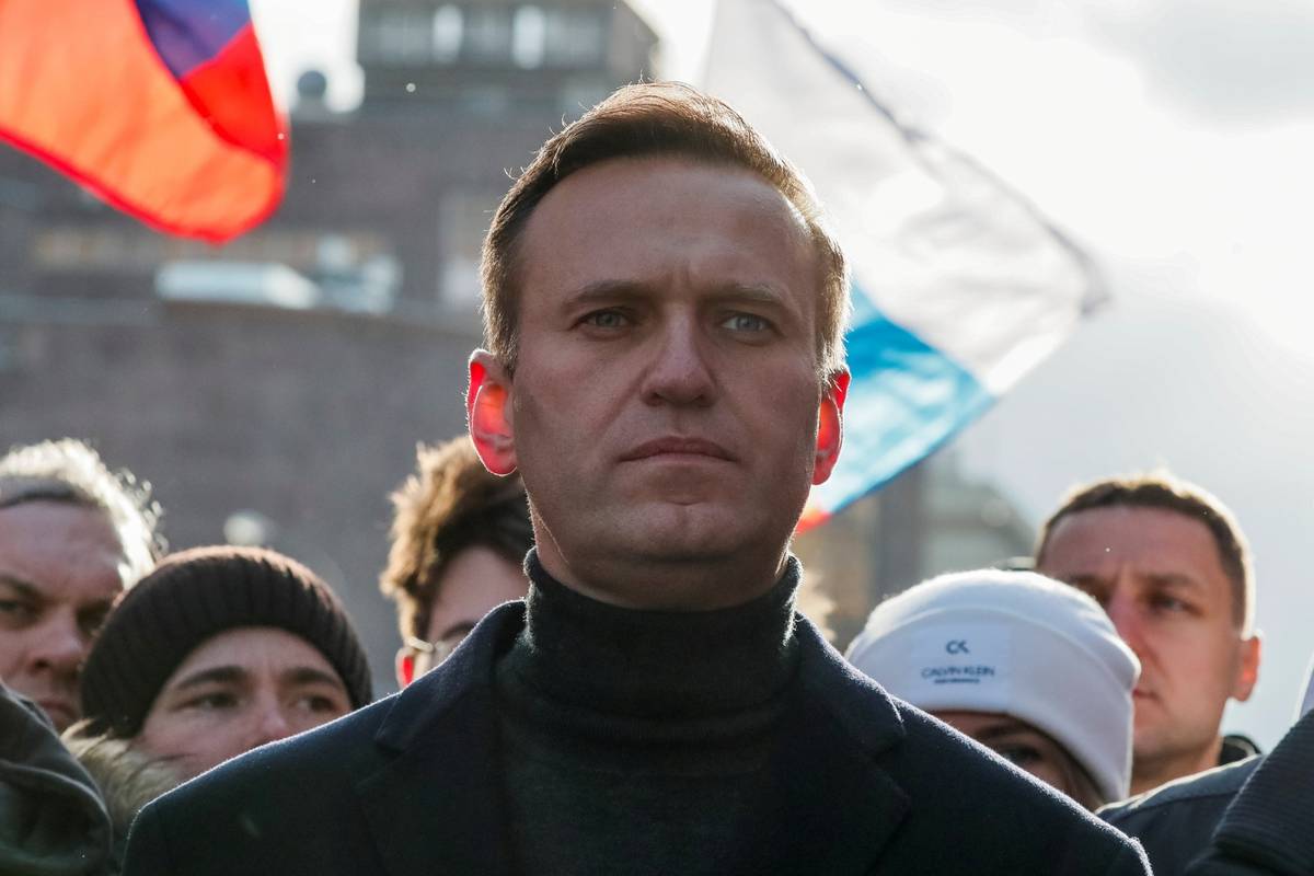 Otrovali ga? Putinov kritičar Navalni bez svijesti je u bolnici
