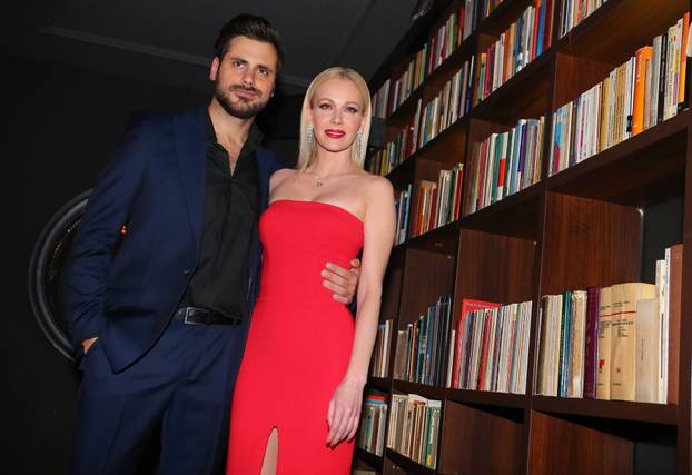 Zagreb: Jelena Rozga u kavani Johann Franck predstavila svoj novi album Moderna vremena