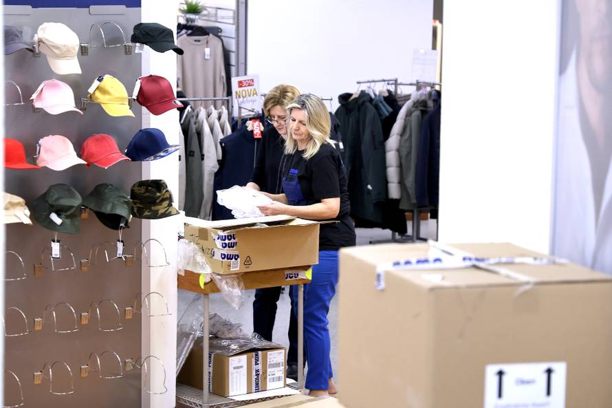 Zagreb: Posljednji radni dan kultne zagrebačke robne kuće Nama u Ilici