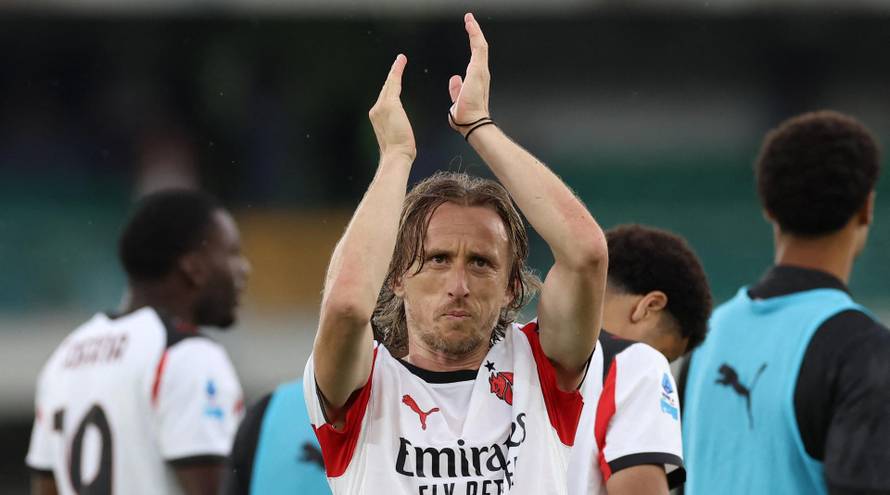 Serie A - Hellas Verona v AC Milan