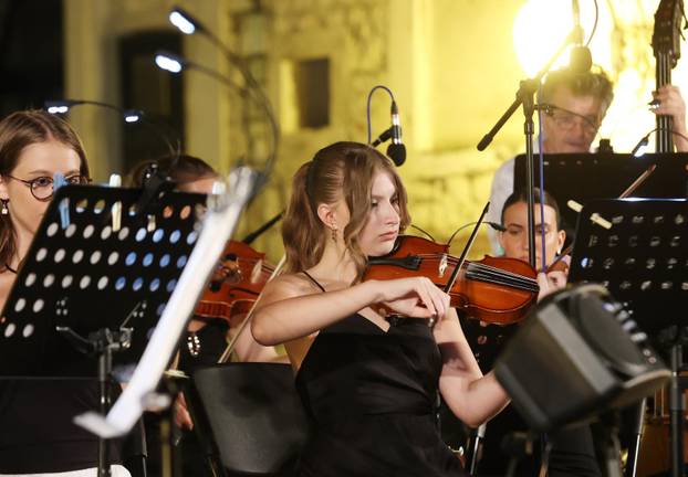 Šibenik: Ro?endan Arsena Dedi?a obilježen koncertom Gradskog komornog orkestra