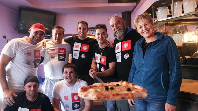 Za Petrinjce su ispekli 30.000 pizza: 'Čekaju ispred vrata, ne znamo ni tko su, a nije ni bitno'