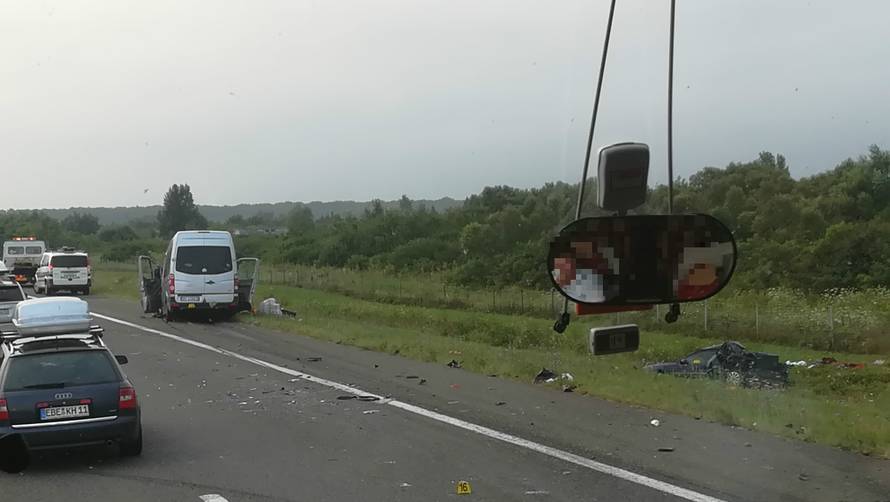 Užas kod Okučana: U sudaru je ozlijeđeno najmanje devet ljudi