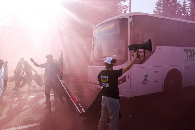 People block Israel's main highway connecting Jerusalem and Tel Aviv near Latrun