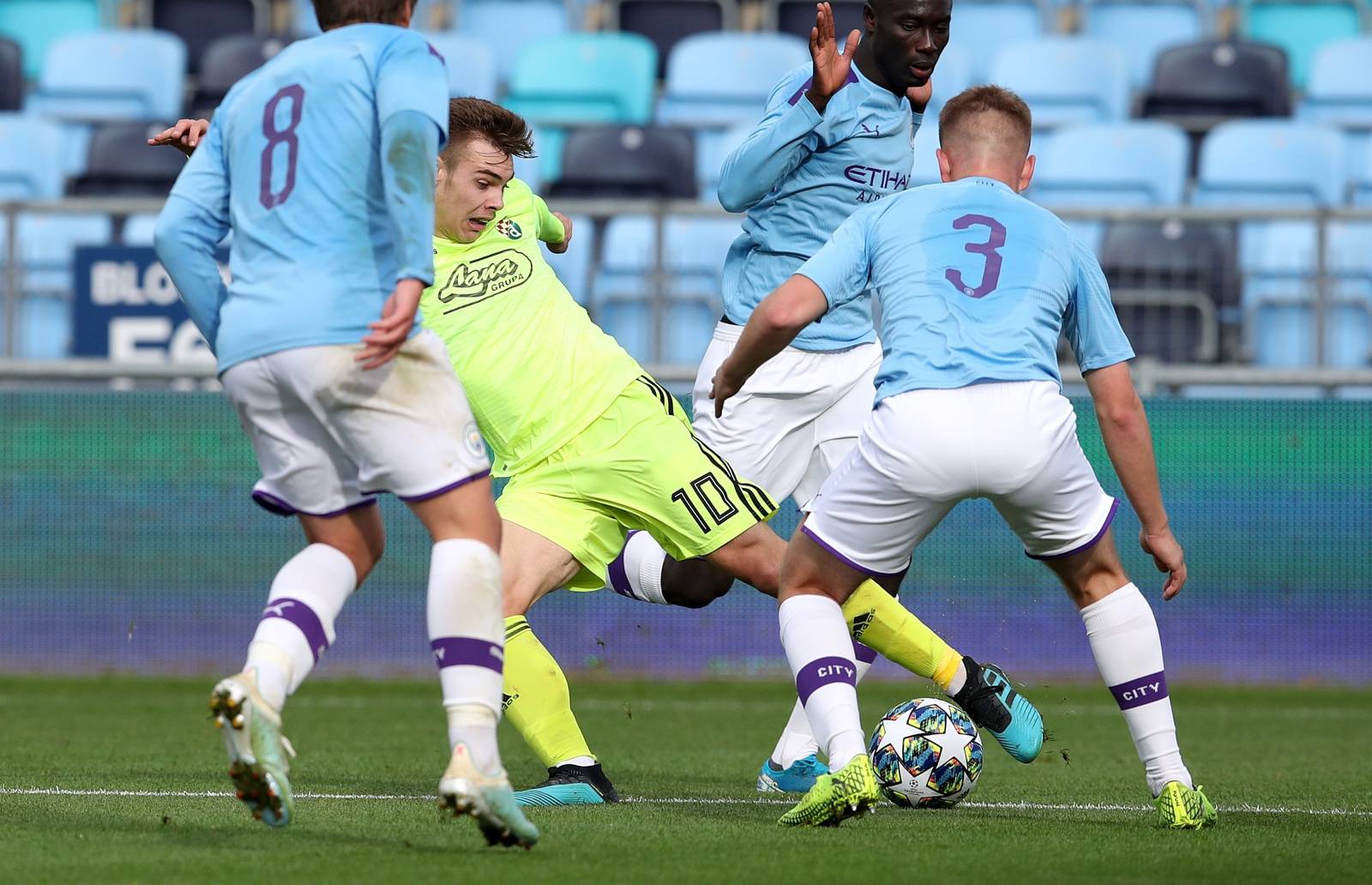 Susret 2. kola Lige prvaka mladih između Manchester Cityja i Dinama