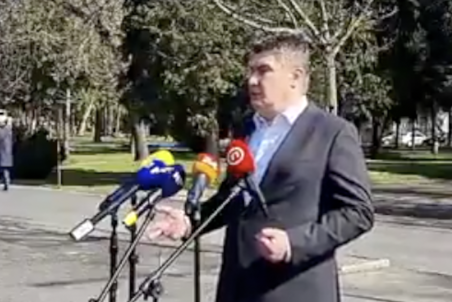 Milanovi&cacute; psuje