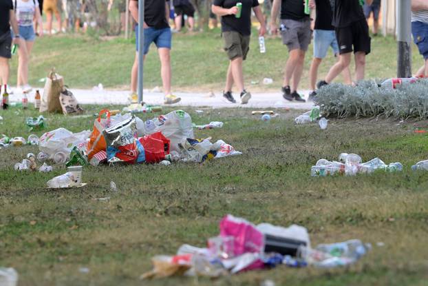 Zagreb: Smeće koje je ostalo u fan zoni na Bundeku