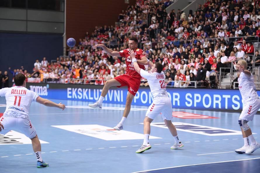 Osijek: Prijateljska utakmica između Hrvatske i Švicarske