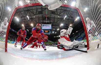 ZOI, hokej: Bjelorusi dobili Njemce, Švicarci Norvešku