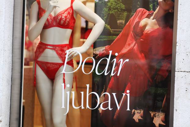 Rijeka: Obilježja Valentinova po centru grada