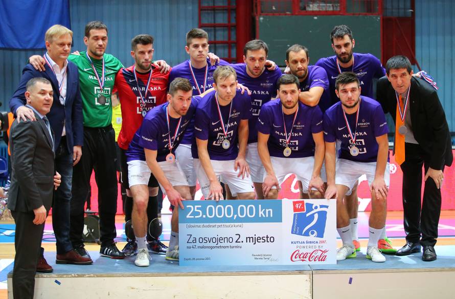 Novak kao Terry: Poskliznuo se i pao, Cvjetno do prve 'Kutije'!