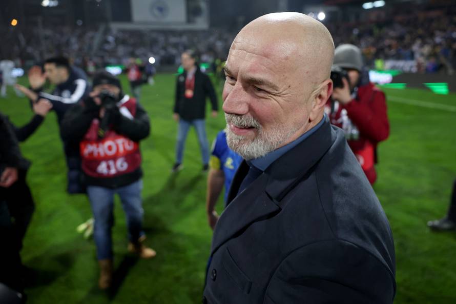 Zenica: Slavlje igrača Bosne i Hercegovine nakon što su svladali Italiju jedanaestercima