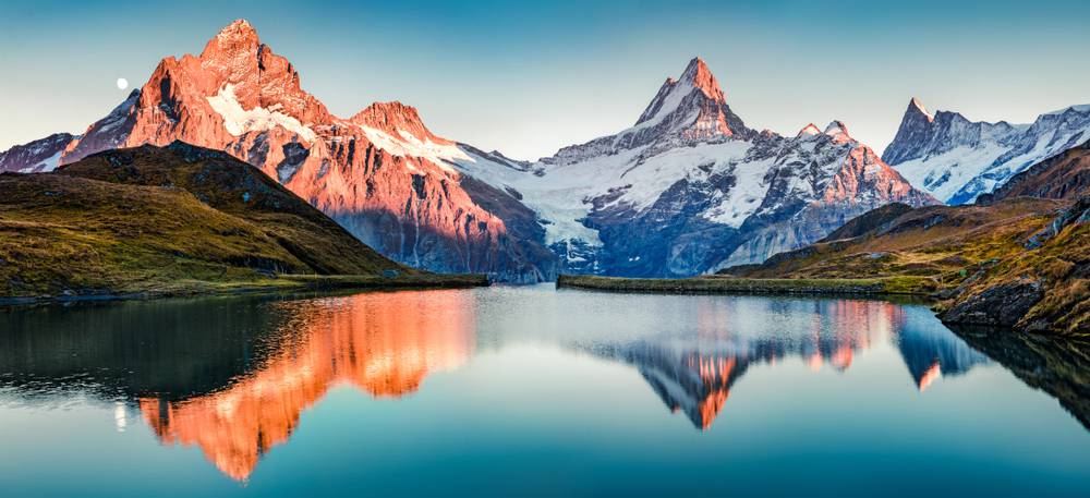 Fantastic,Evening,Panorama,Of,Bachalp,Lake,/,Bachalpsee,,Switzerland.,Picturesque