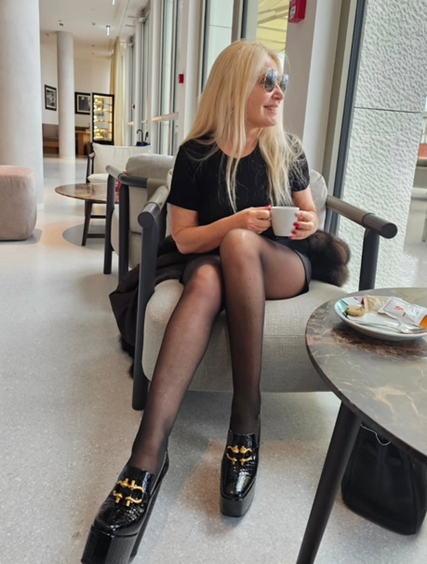 FOTO Predstavlja se kao grofica, bila na inauguracji: 'U uređenim zemljama ona bi bila u zatvoru'