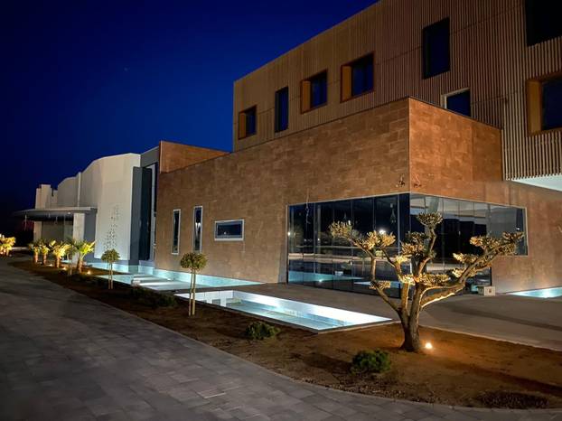 FOTO Samo luksuz! Evo u što ulažu naši nogometaši. Uvijek se traži koji kvadrat viška...