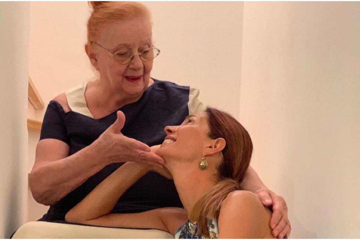 Bojana raznježila fotografijom s mamom: 'Oprosti, zasjenila te'