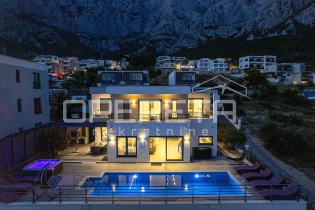 Koliko vrijedi luksuz? Cijena ove vile u Makarskoj sve govori