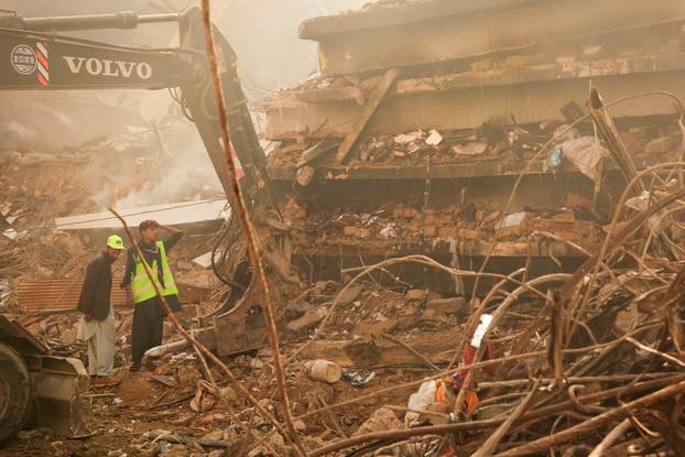 Aftermath of fire in a shopping mall in Karachi