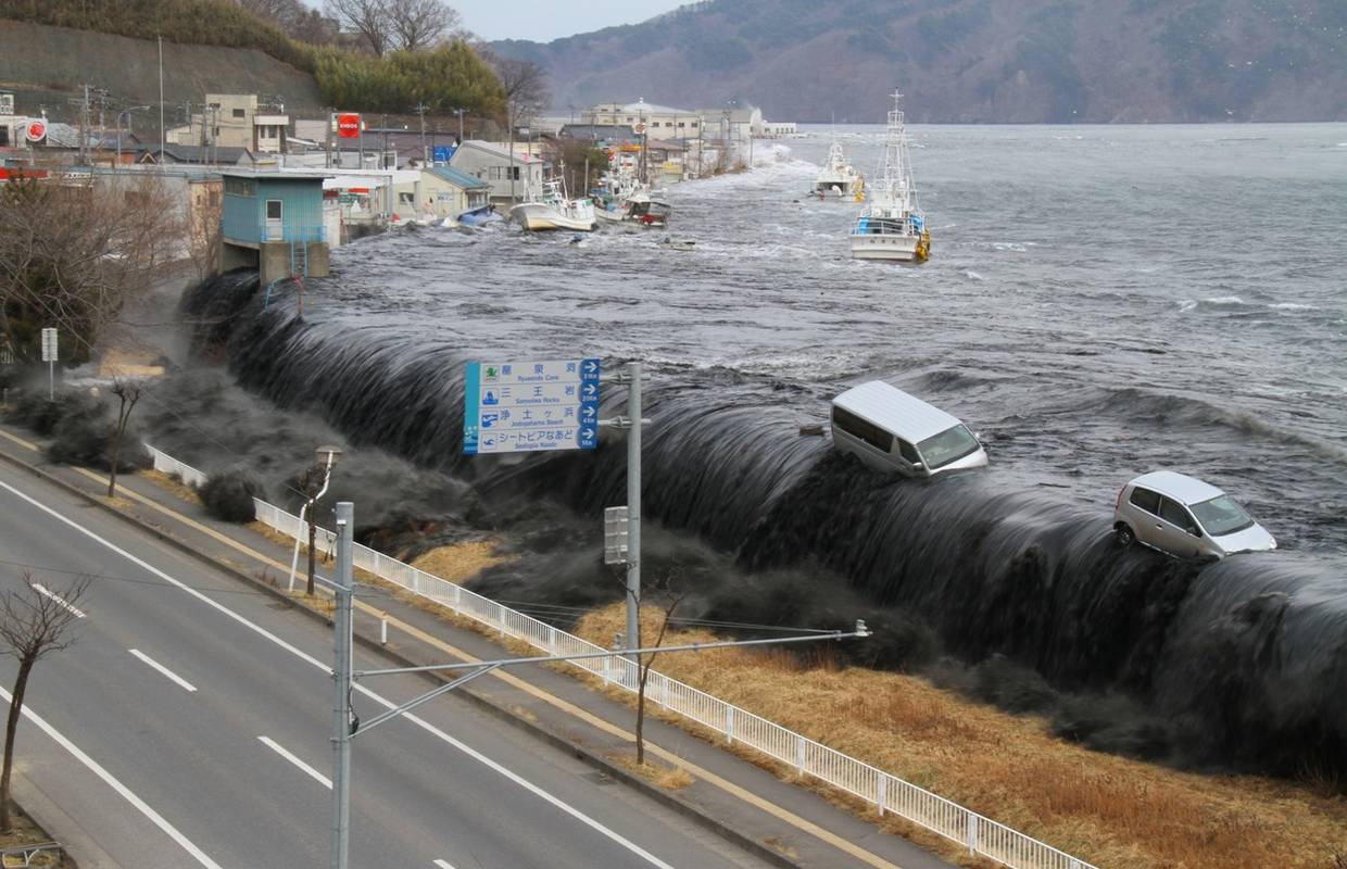 VIDEO Ovako je prije 12 godina razorni tsunami poharao Japan. Još tragaju za 2523 nestalih