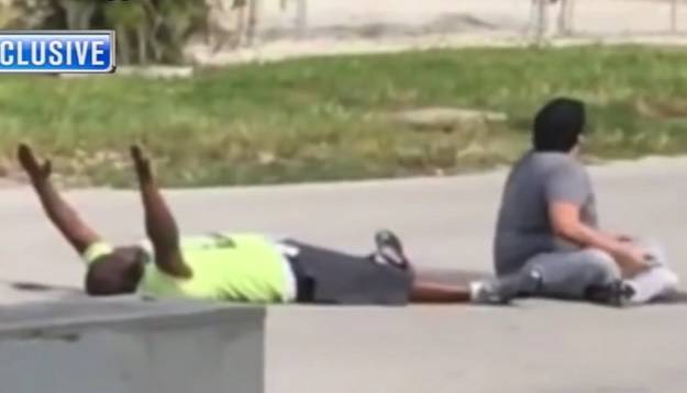 Nova šokantna snimka: Upucali mladića koji je samo pomagao