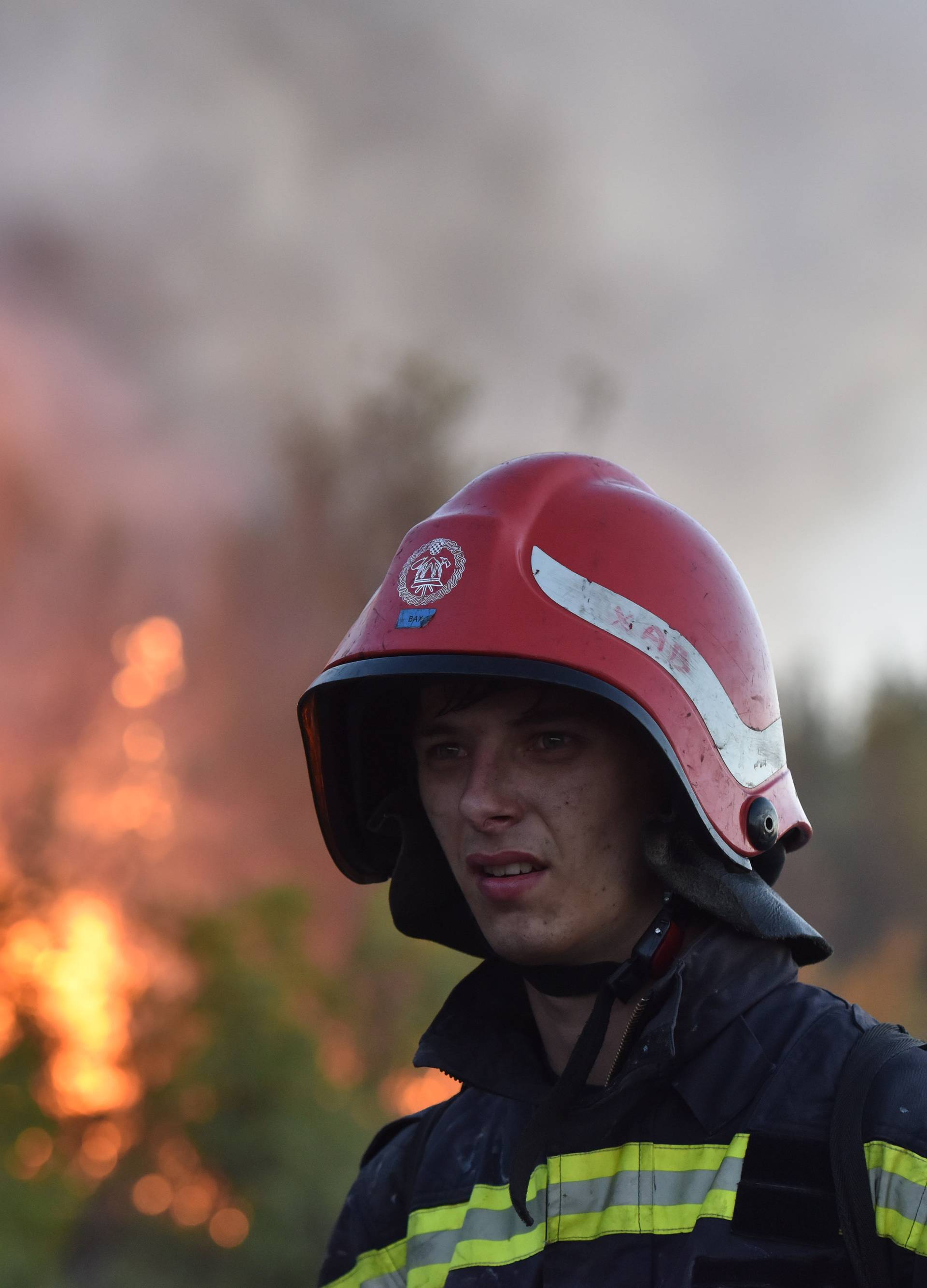 Gori i na Trtaru: Požar je na prilično nepristupačnom terenu
