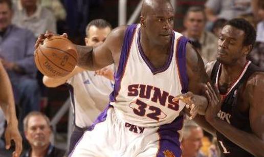 Shaquille O'Neal preletio dva reda tribina zbog djece