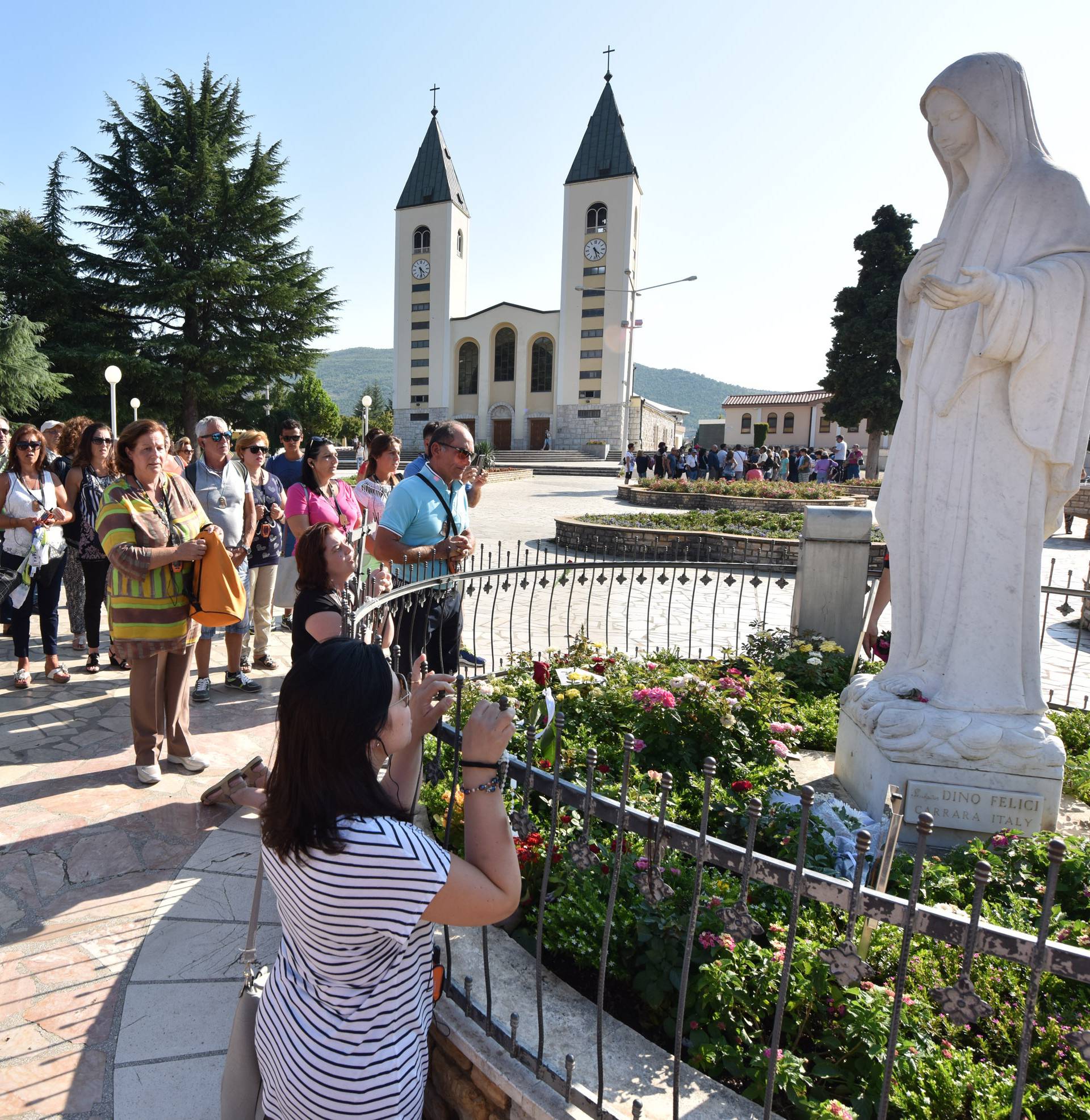 Slanjem predstavnika Papa potvrđuje vrijednost Međugorja