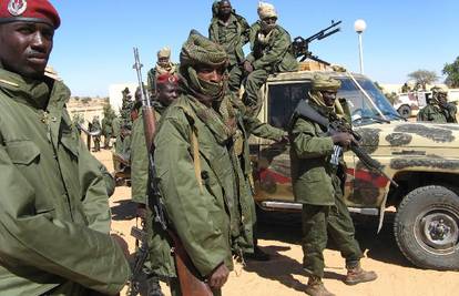 Čadski pobunjenici opkolili su predsjedničku palaču