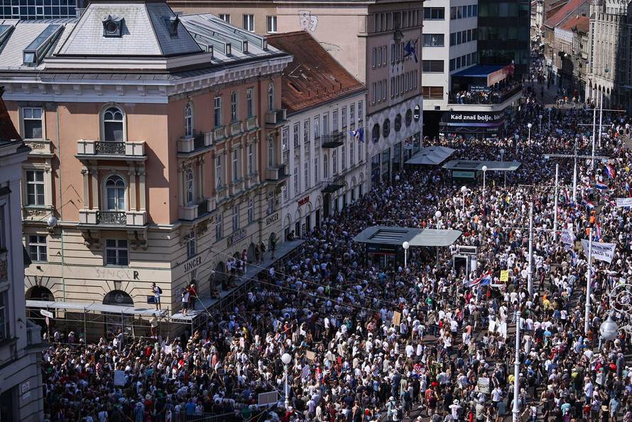 Tisuće prosvjednika preplavile središte Zagreba zbog otpada u Lici