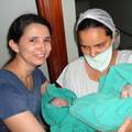 Surogat majka: Brazilka u 52. godini rodila vlastite unuke 