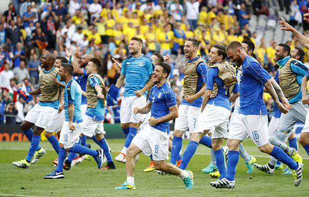 Italy v Sweden - EURO 2016 - Group E